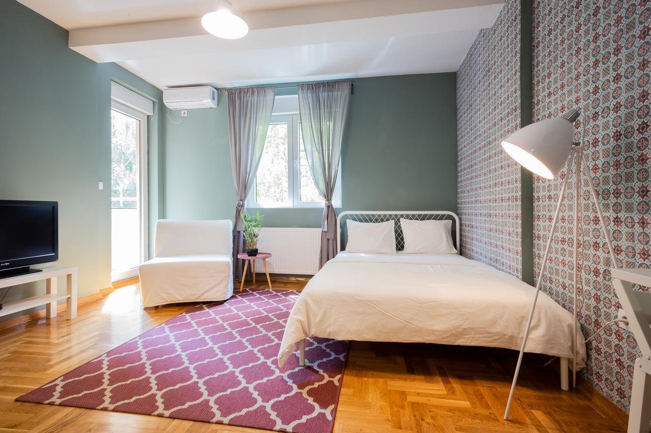 ! Promo! Central Evergreen Studio - Free Public Parking-Fast Wi-Fi Nowy Sad Zewnętrze zdjęcie